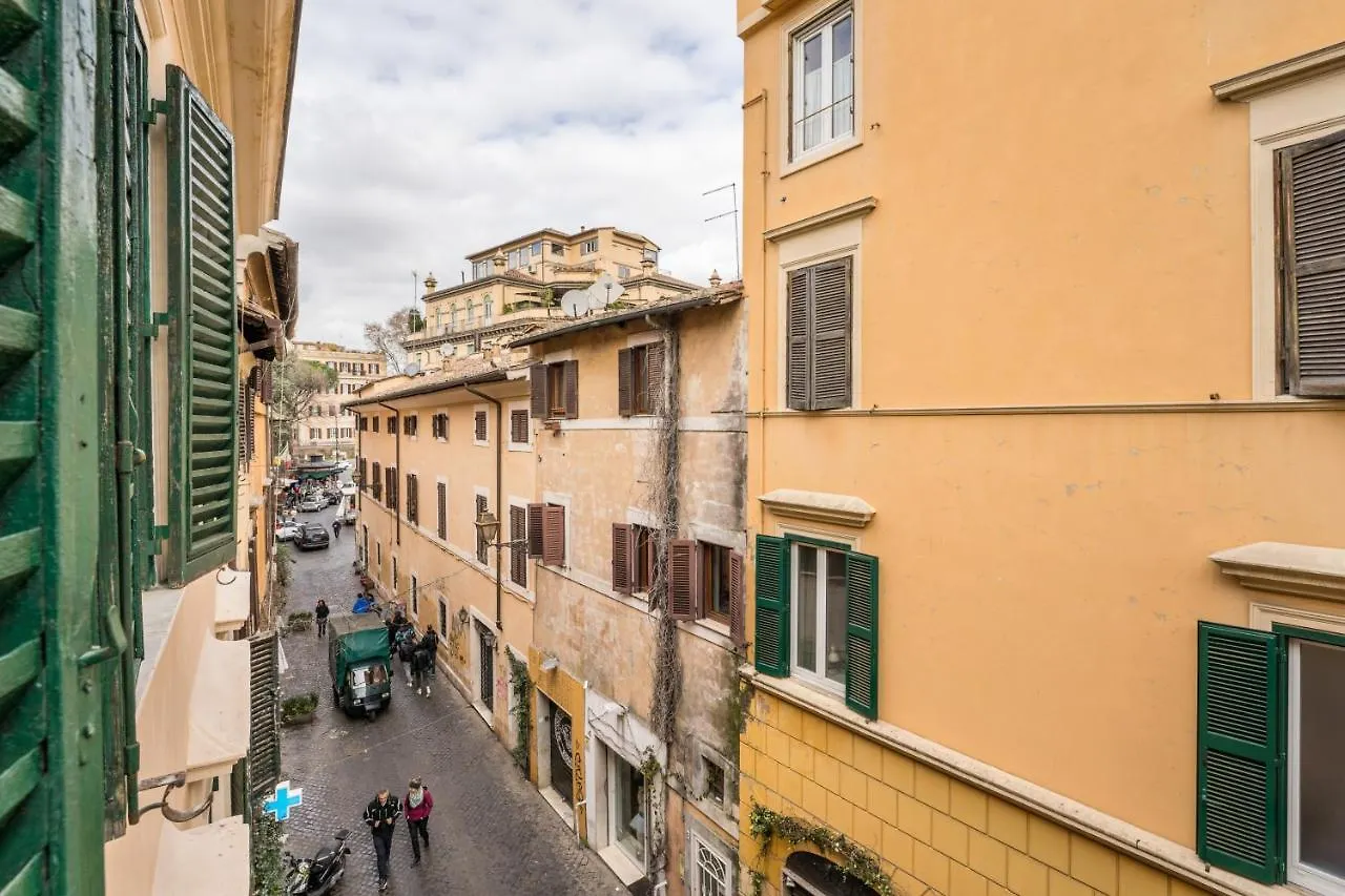 Apartment Nora'S Home, Charmy Apt In The Heart Of Trastevere Rome Italy