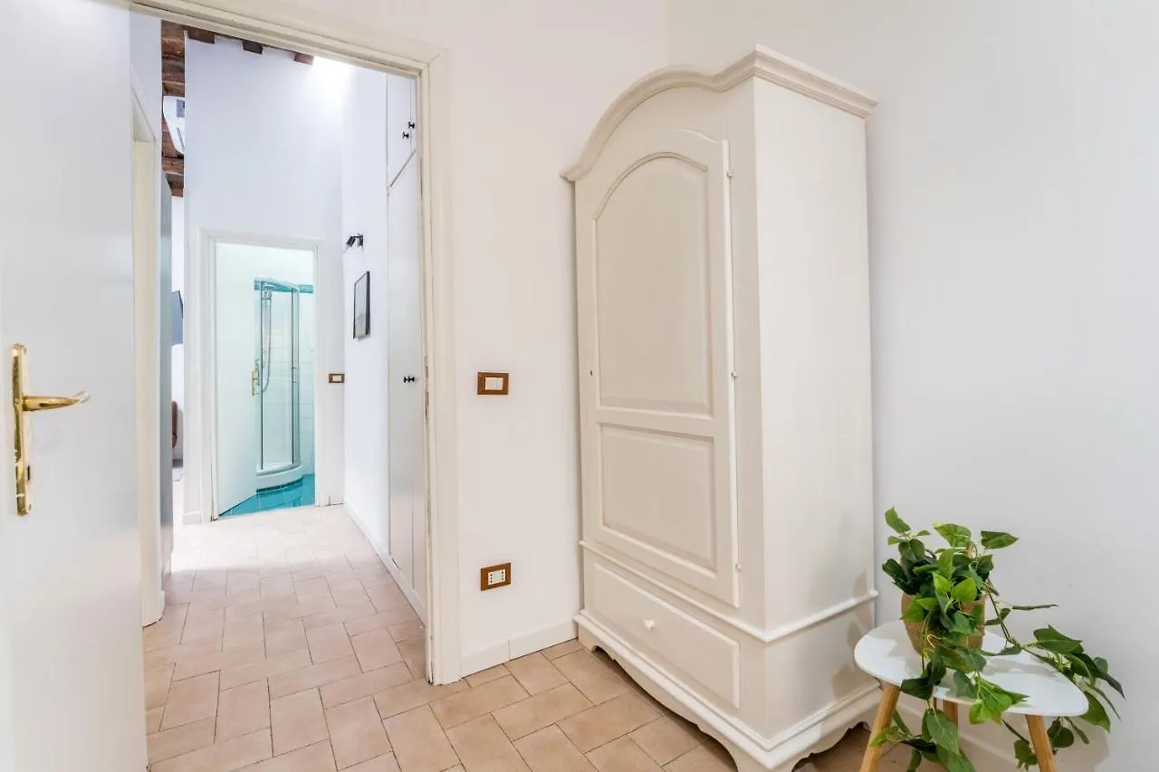 Apartment Nora'S Home, Charmy Apt In The Heart Of Trastevere Rome